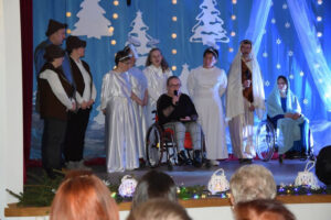 Miniaturka artykułu Jasełka w wykonaniu uczestników Warsztatu Terapii Zajęciowej w Stoczku Łukowskim